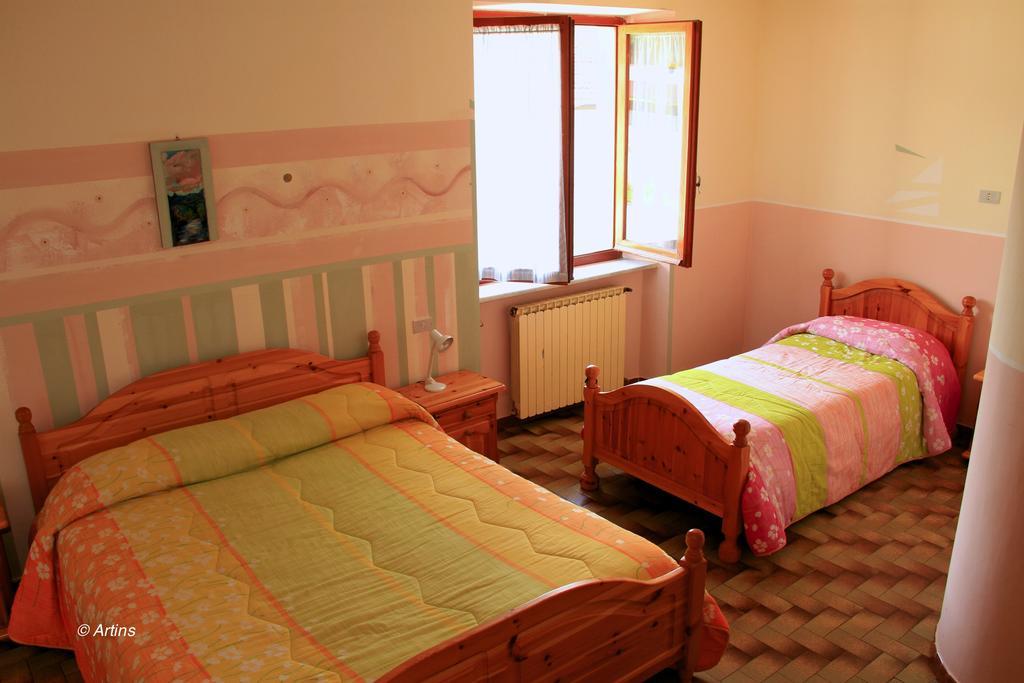 Agriturismo La Praduscella Fivizzano Habitación foto