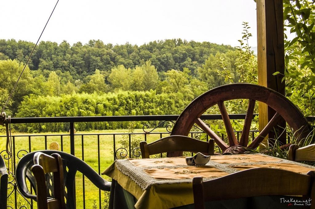 Agriturismo La Praduscella Fivizzano Exterior foto